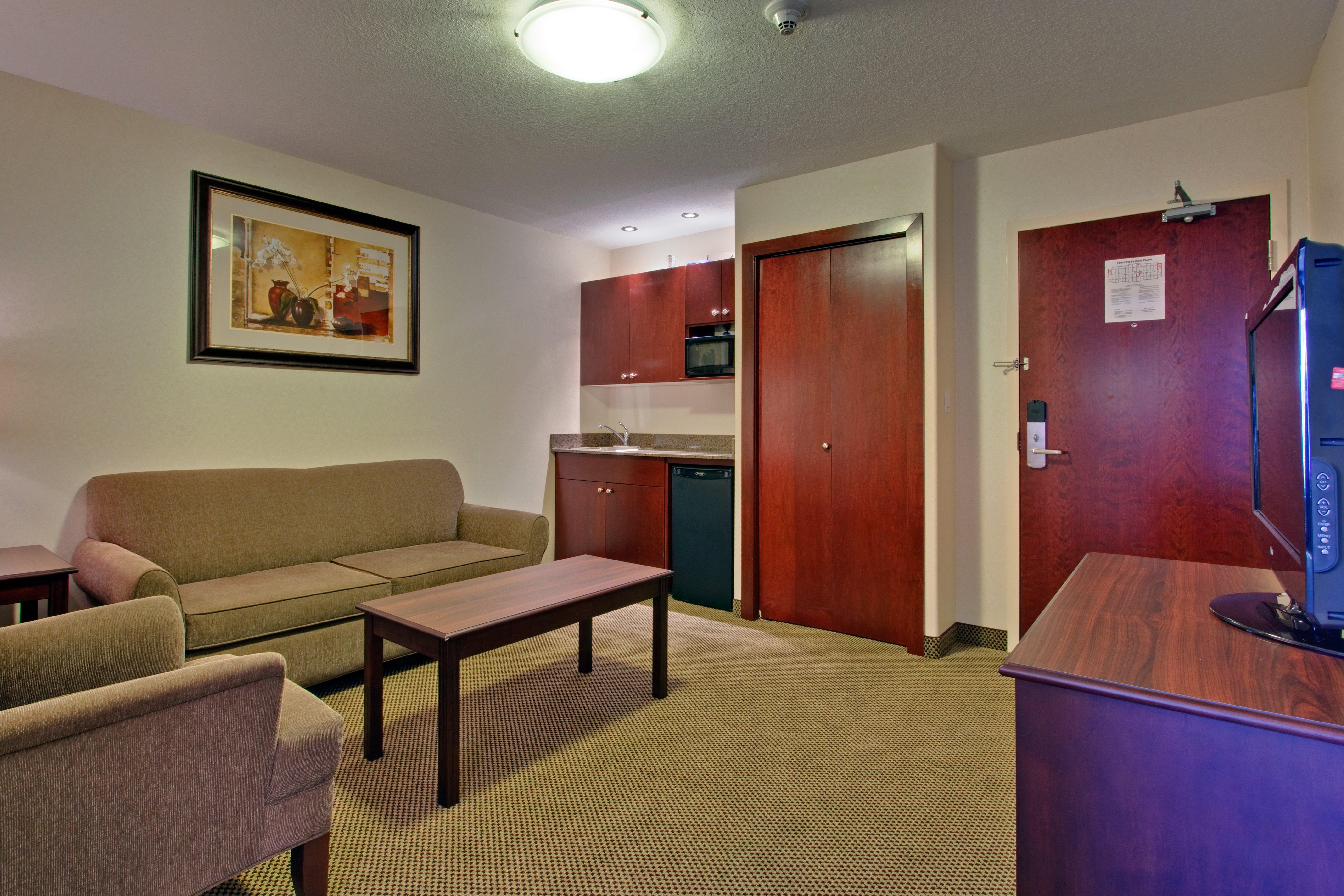 Holiday Inn Express & Suites Whitecourt By Ihg Interiør bilde