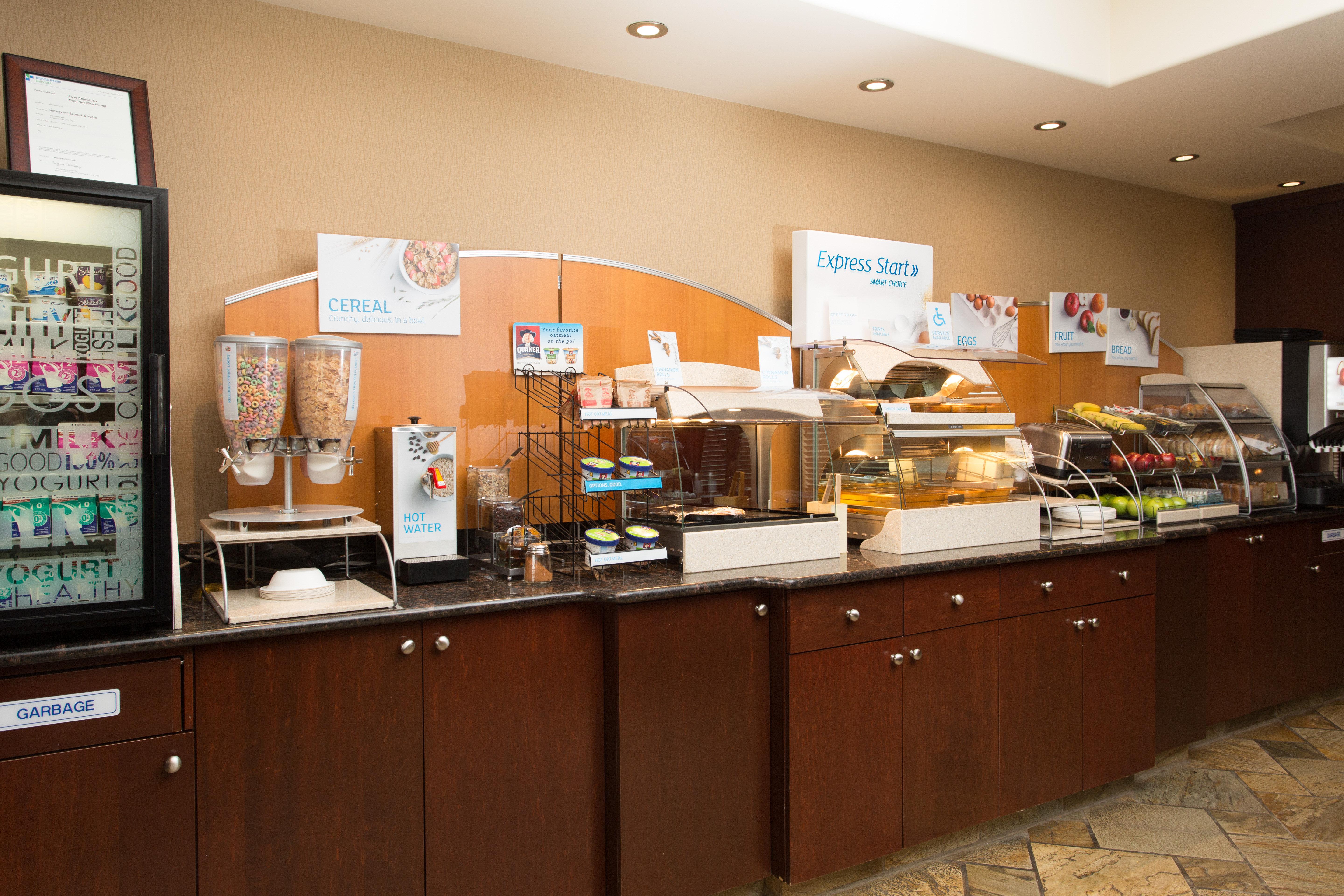 Holiday Inn Express & Suites Whitecourt By Ihg Eksteriør bilde