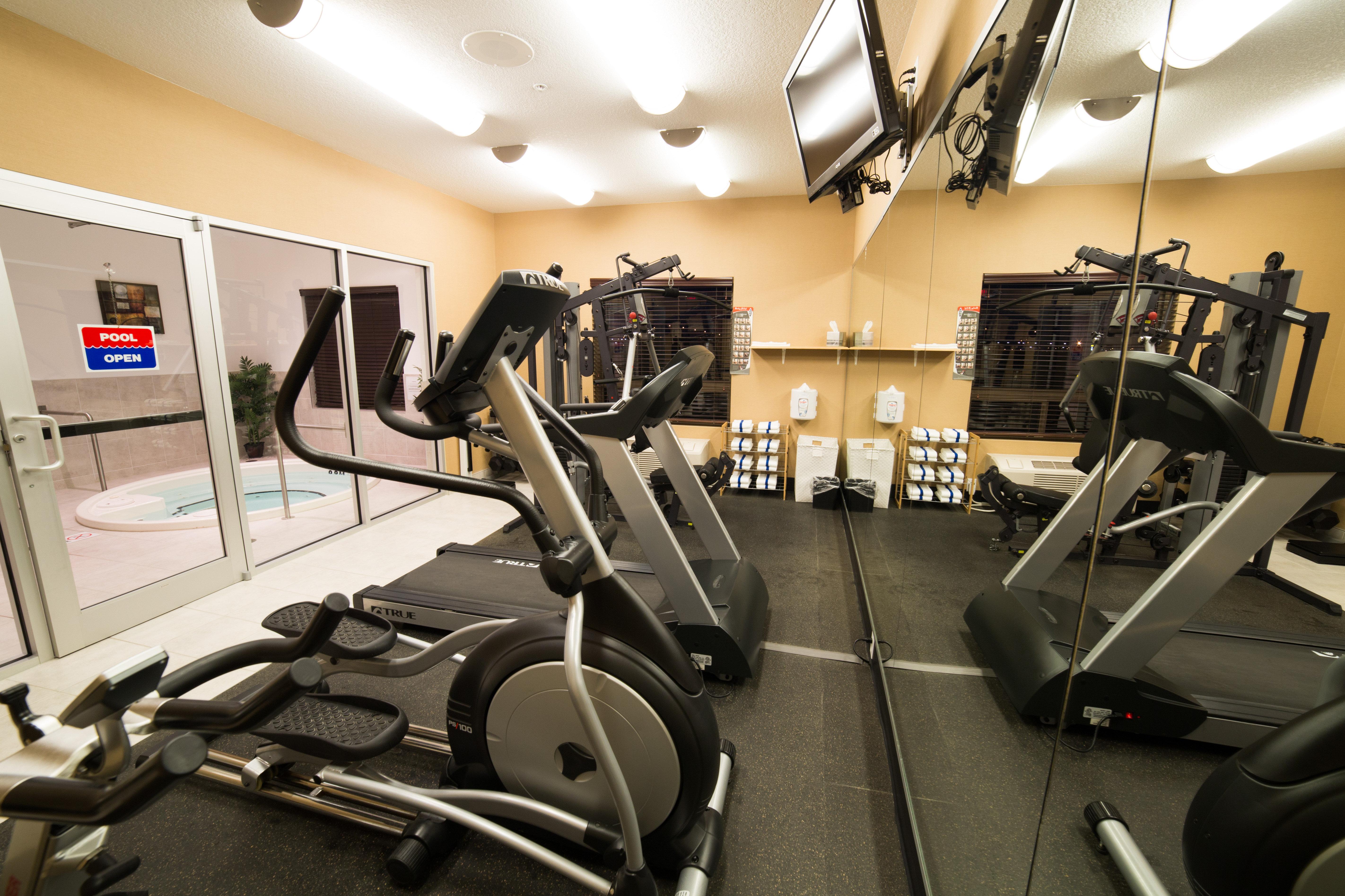 Holiday Inn Express & Suites Whitecourt By Ihg Eksteriør bilde