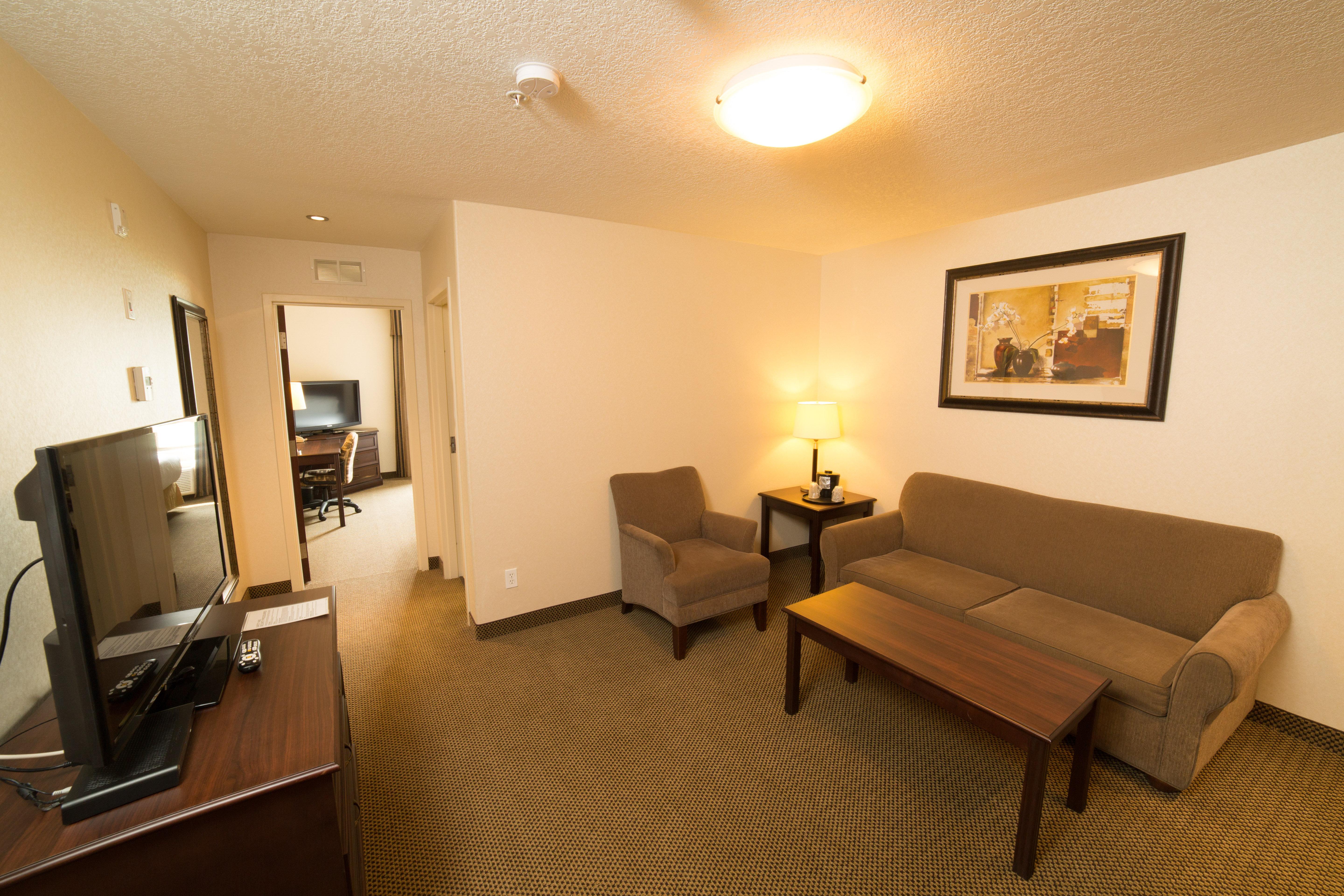 Holiday Inn Express & Suites Whitecourt By Ihg Eksteriør bilde