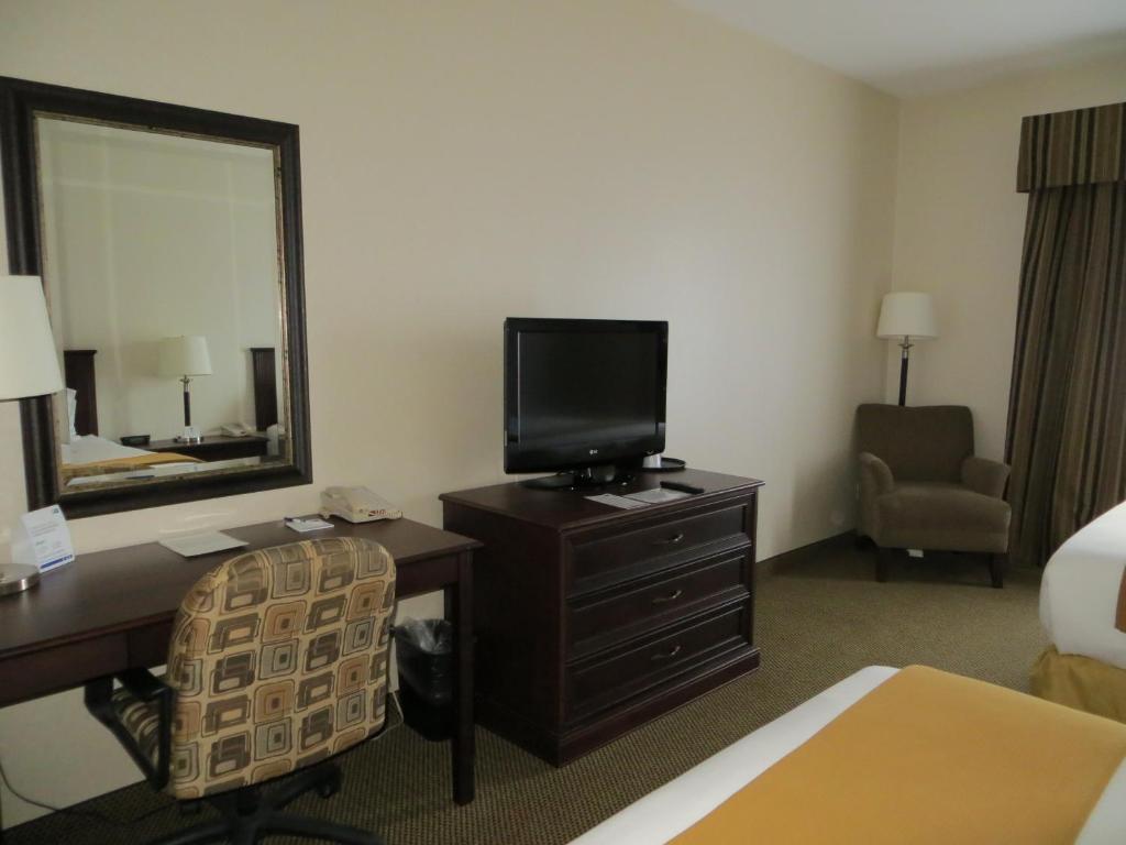 Holiday Inn Express & Suites Whitecourt By Ihg Rom bilde